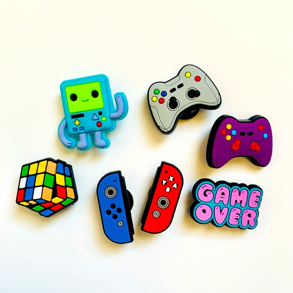 Game play croc charms